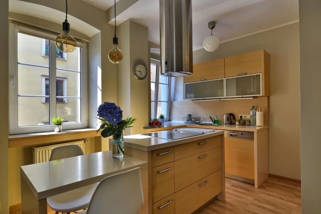 Argentis Wiezienna Apartment Wroclaw Luaran gambar