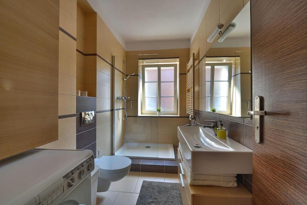 Argentis Wiezienna Apartment Wroclaw Luaran gambar