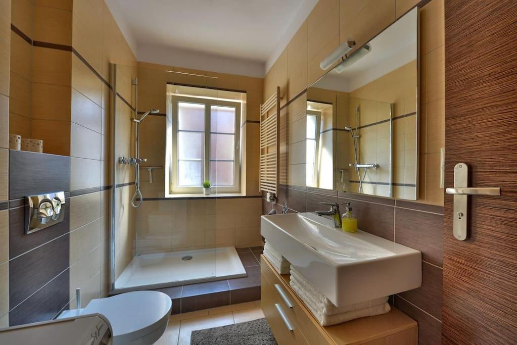 Argentis Wiezienna Apartment Wroclaw Luaran gambar